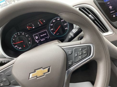 Used 2022 Chevrolet Malibu LT image 20