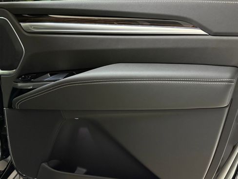 New 2025 Cadillac Escalade ESV Premium Luxury w/ Touring Package image 57