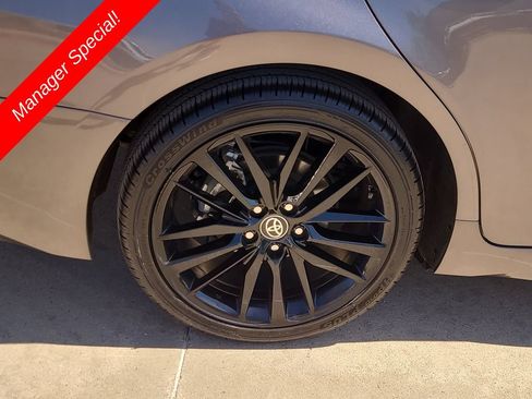 Used 2024 Toyota Camry XSE FWD image 6