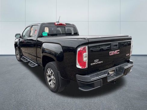 Used 2017 GMC Canyon SLE w/ All Terrain Package AWD/4WD image 2