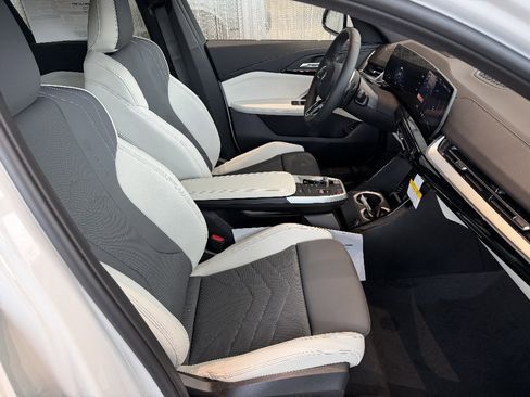 New 2026 BMW X2 xDrive28i w/ Technology Package AWD/4WD image 14