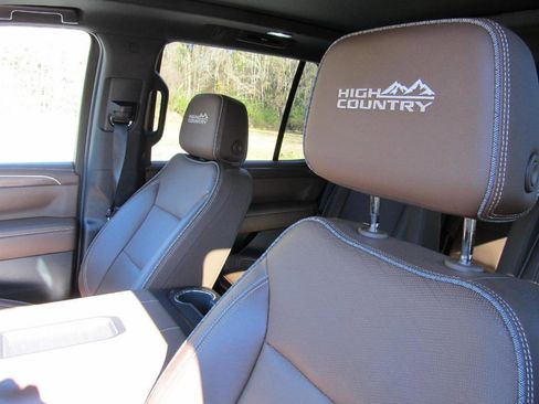 Used 2023 Chevrolet Tahoe High Country image 16