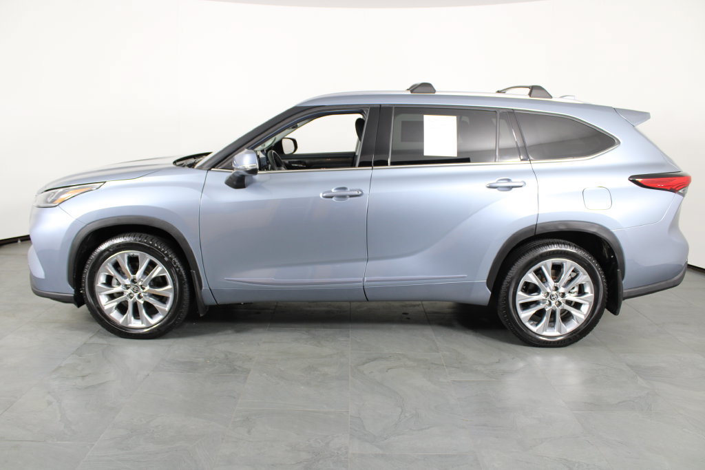 Used 2023 Toyota Highlander Limited AWD/4WD image 12