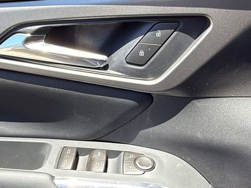 New 2026 Chevrolet Traverse LT w/ Midnight/Sport Edition FWD image 28