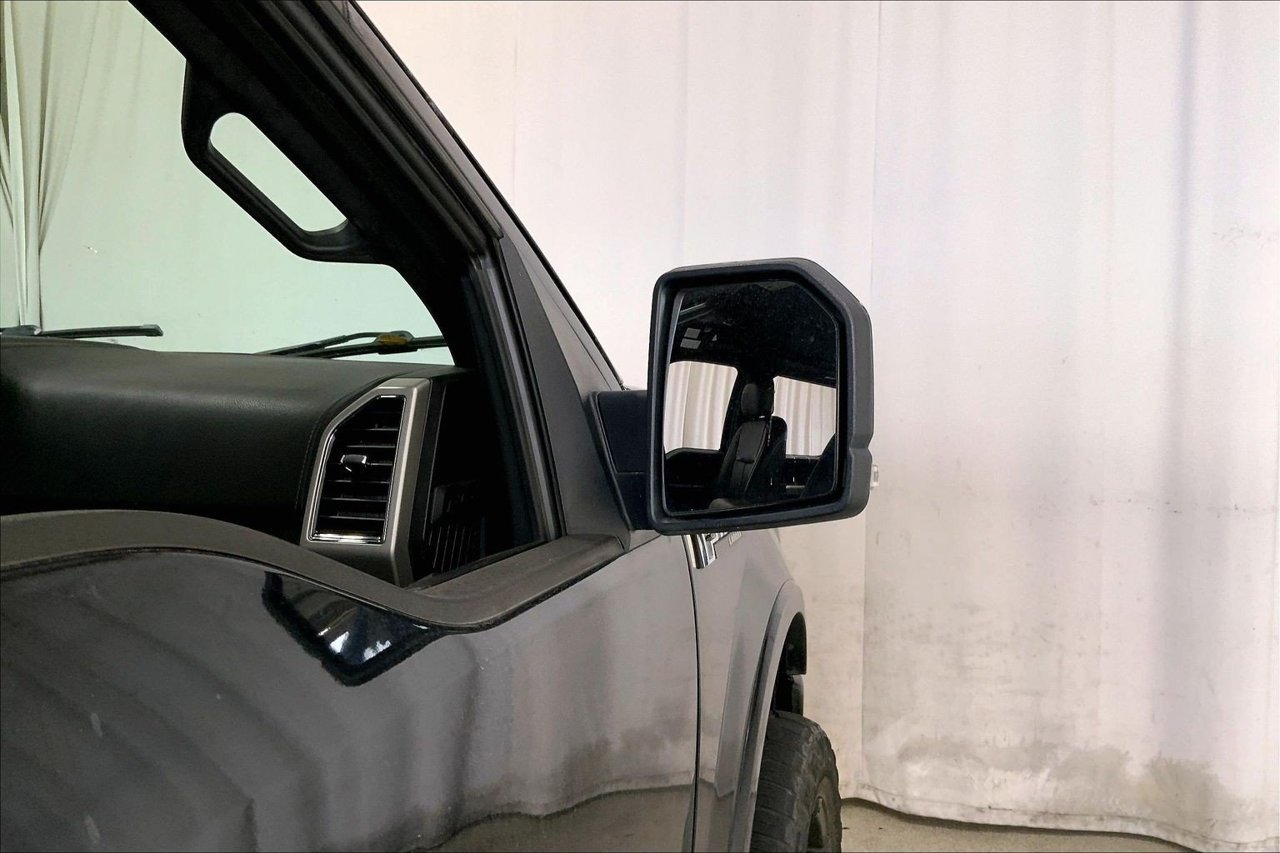 Used 2018 Ford F150 Lariat AWD/4WD image 11