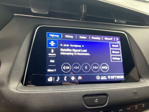 Used 2020 Cadillac XT4 Premium Luxury AWD/4WD image 13