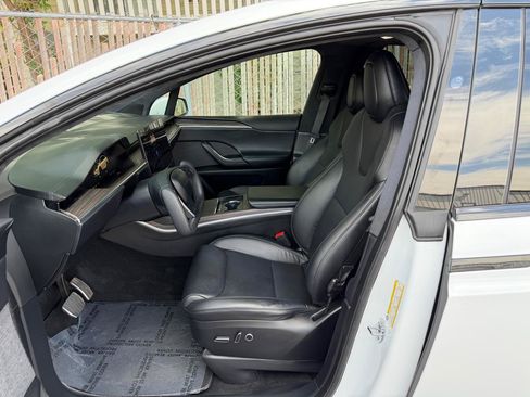 Used 2023 Tesla Model X AWD/4WD image 4