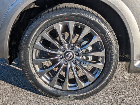 Used 2022 Nissan Armada Platinum w/ Captain's Chairs Package image 10