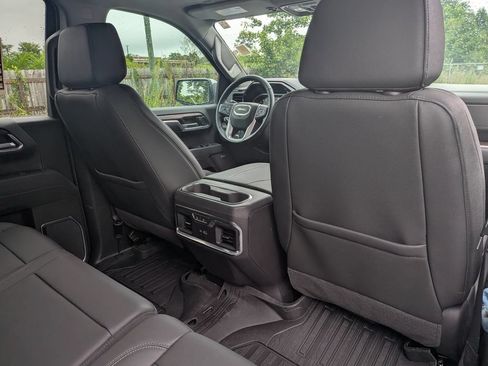 Used 2026 GMC Sierra 1500 SLT w/ SLT Premium Plus Package AWD/4WD image 28