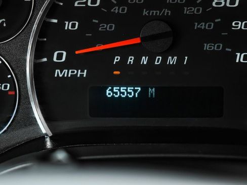 Used 2022 Chevrolet Express 2500 w/ Driver Convenience Package RWD image 23