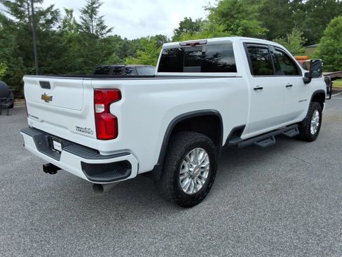 Certified 2022 Chevrolet Silverado 2500 High Country w/ Z71 Off-Road Package AWD/4WD image 5
