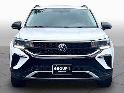 Used 2023 Volkswagen Taos S w/ Driver Assistance Package FWD image 4