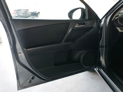 Used 2012 MAZDA MAZDA3 i Sport image 28