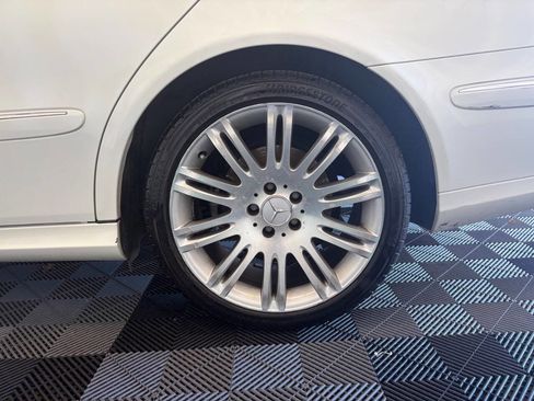Used 2007 Mercedes-Benz E 350 Sedan image 28