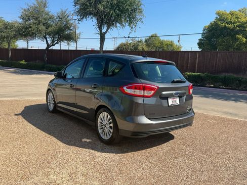 Used 2017 Ford C-MAX SE image 9