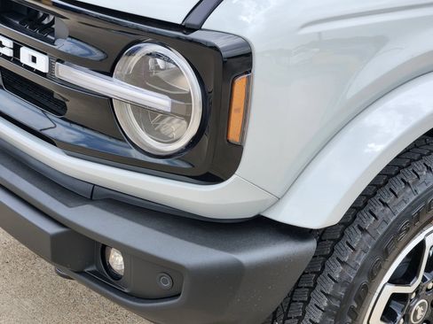 New 2026 Ford Bronco Outer Banks AWD/4WD image 10