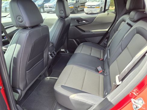 New 2026 Chevrolet Equinox LT w/ Convenience Package II image 6