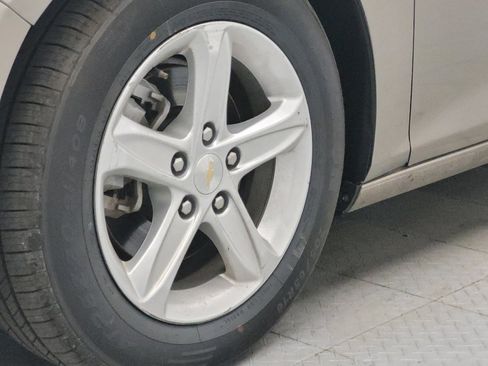 Used 2022 Chevrolet Malibu LT FWD image 31