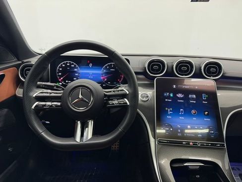 Used 2023 Mercedes-Benz C 300 Sedan image 3