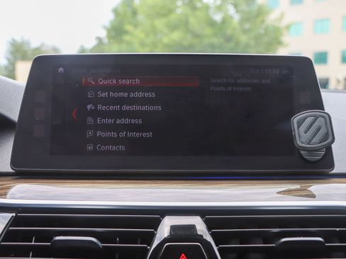 Used 2018 BMW 530i xDrive AWD/4WD image 34