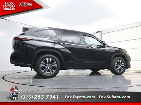 Used 2026 Toyota Highlander XLE AWD/4WD image 23