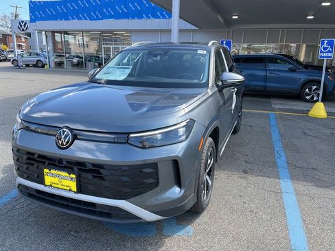 New 2026 Volkswagen Tiguan SE image 20