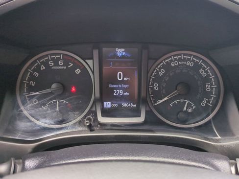 Used 2023 Toyota Tacoma TRD Sport image 24