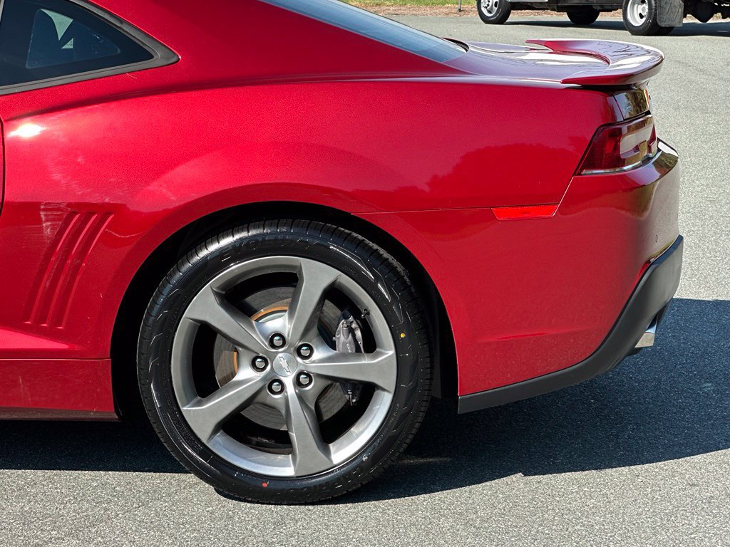 Used 2014 Chevrolet Camaro SS w/ RS Package RWD image 33