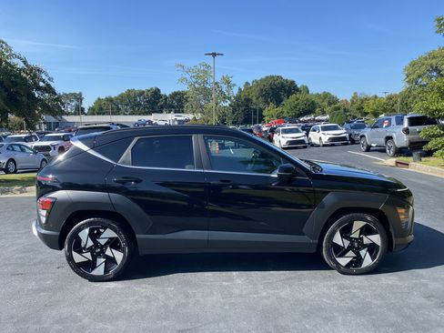 Used 2024 Hyundai Kona Limited FWD image 4