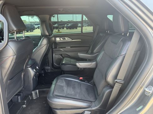 Certified 2025 Ford Explorer ST w/ Sun And Sound Package AWD/4WD image 25