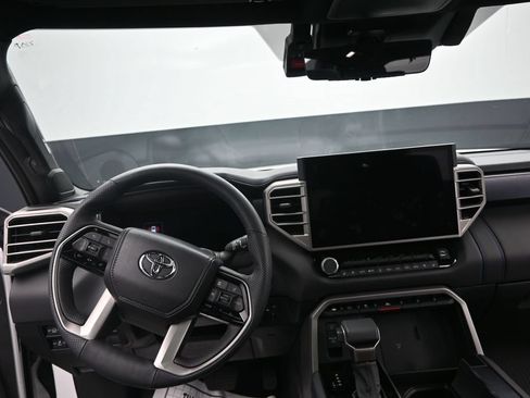 Used 2026 Toyota Sequoia Platinum AWD/4WD image 25