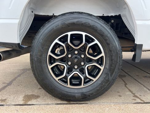 Used 2022 Ford F150 XLT w/ Equipment Group 302A High image 9