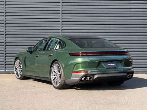 New 2026 Porsche Panamera 4 image 3