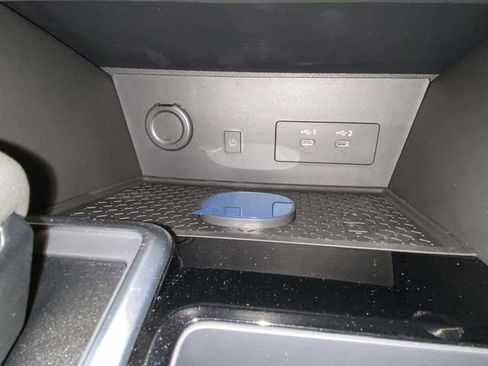 New 2026 Nissan Pathfinder SL image 18