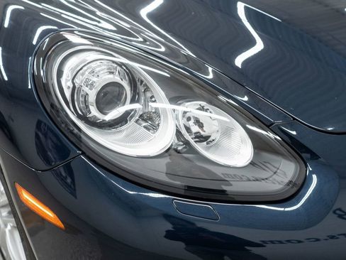 Used 2014 Porsche Panamera 4 image 36