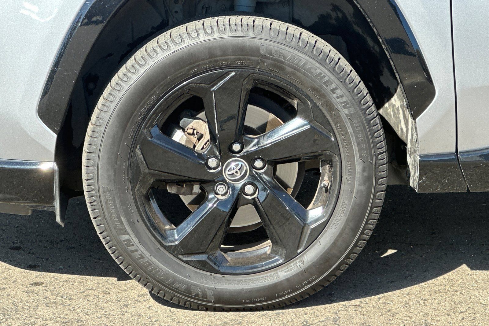 Used 2019 Toyota RAV4 XSE w/ Carpet Mat Package AWD/4WD image 44
