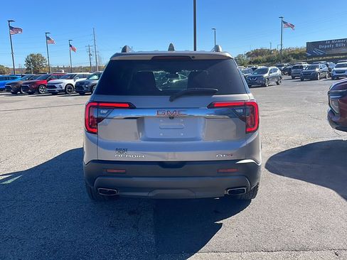 Used 2023 GMC Acadia AT4 w/ Technology Package image 5