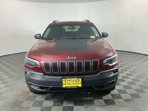 Used 2019 Jeep Cherokee Trailhawk AWD/4WD image 2