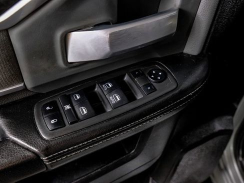 Used 2022 RAM 2500 Big Horn AWD/4WD image 34