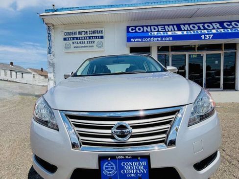 Used 2013 Nissan Sentra SL w/ Navigation Pkg FWD image 1