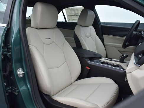 New 2025 Cadillac CT4 Premium Luxury image 27