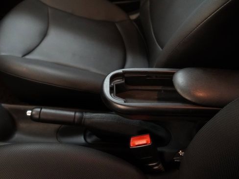 Used 2012 MINI Cooper Hardtop image 18