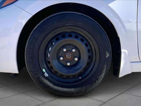 Used 2024 Nissan Sentra S image 10