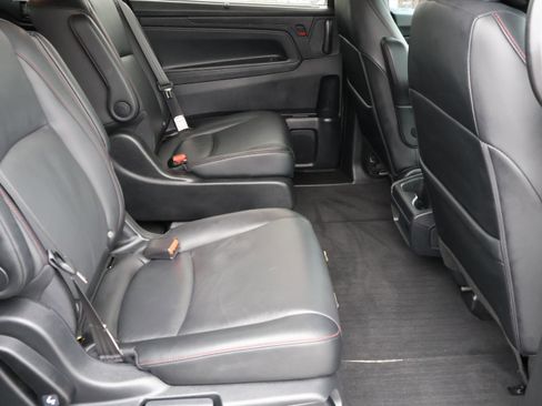 Used 2025 Honda Odyssey Sport-L image 13