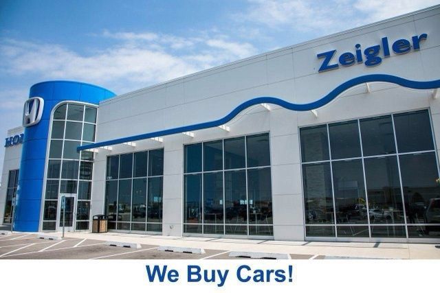 Used 2017 Cadillac ATS V w/ Luxury Package RWD image 32