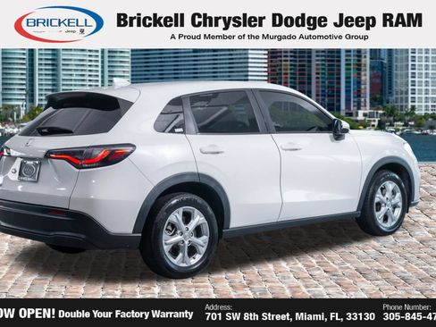 Used 2023 Honda HR-V LX image 7