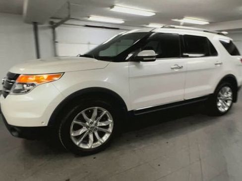 Used 2011 Ford Explorer Limited w/ 302A Rapid Spec Order Code image 4