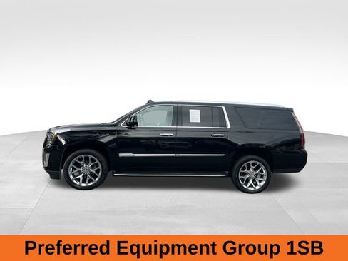 Used 2019 Cadillac Escalade ESV Luxury image 2