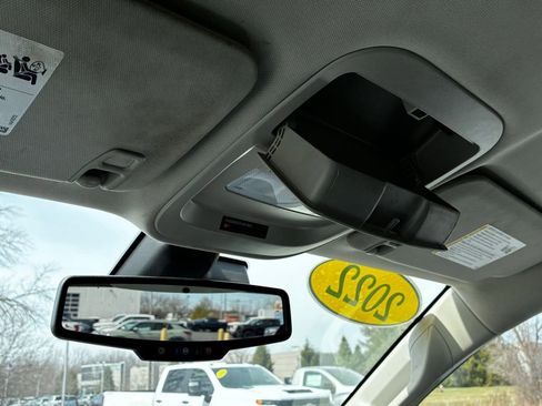 Used 2022 Chevrolet Colorado LT w/ Fleet Safety Package image 38