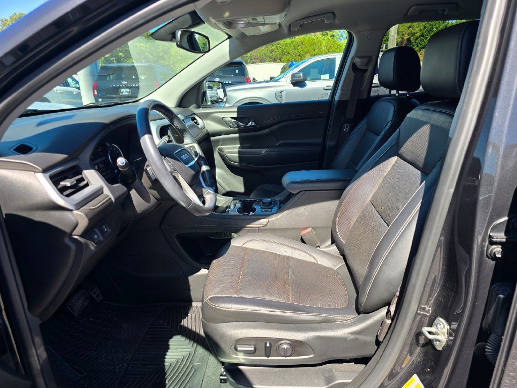 Used 2020 GMC Acadia SLT FWD image 9